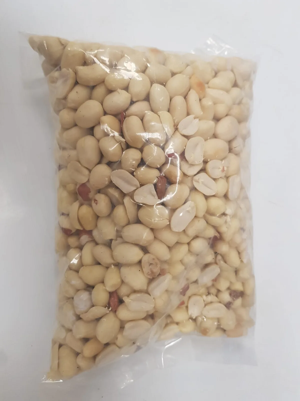 arachides sans peau